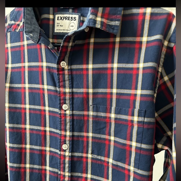 Long sleeve button down shirt - Picture 2 of 2
